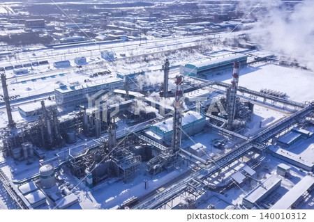 top view of the oil refinery 140010312