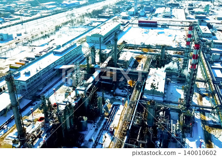 Oil refinery and petrochemical plant 140010602