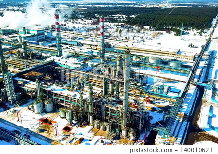 Oil refinery and petrochemical plant Oil refinery and petrochemical plant 140010621
