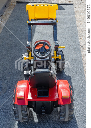 Small farm tractor machinery children toy Small farm tractor machinery children toy 140010871