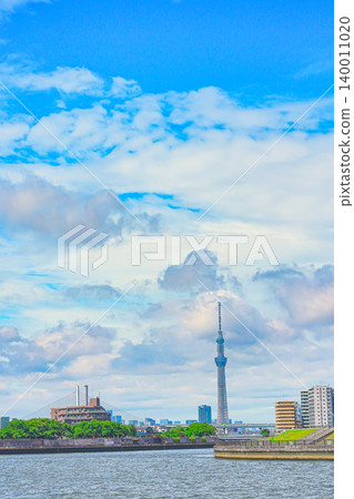 Nakagawa River and Skytree under the clear blue sky Nakagawa River and Skytree under the clear blue sky 140011020