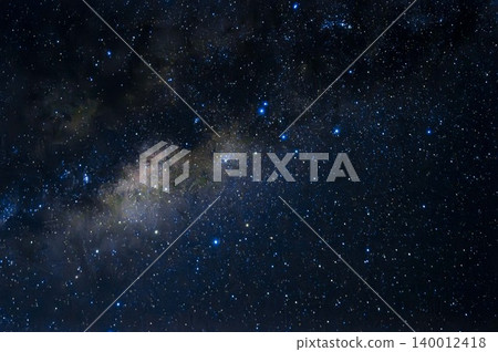 復活節島上空的星空與隱約可見的銀河 002 復活節島上空的星空與隱約可見的銀河 002 140012418