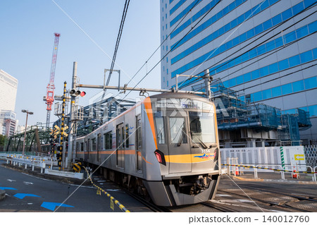 【京急本線】特快列車駛過新舊八山橋 【京急本線】特快列車駛過新舊八山橋 140012760