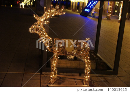 Christmas reindeer illuminations that shine at night 140015615