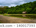 Shirakawa-go: Gassho-zukuri houses floating on rice paddies 140017393