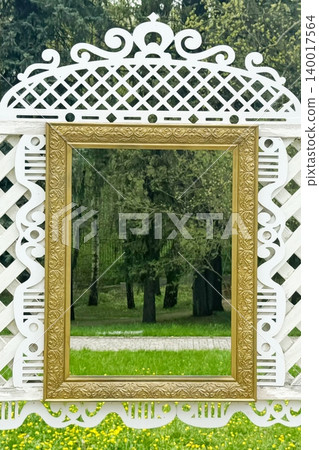 Decorative Golden Frame with Park View 140017564