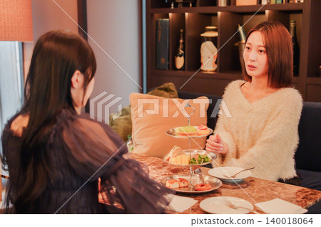People spending time in the luxurious space of the hotel People spending time in the luxurious space of the hotel 140018064