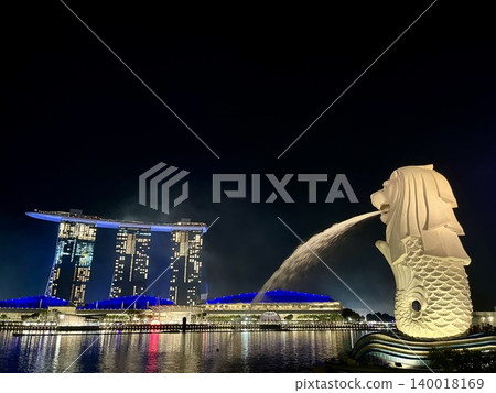 濱海灣金沙和魚尾獅 濱海灣金沙和魚尾獅 140018169