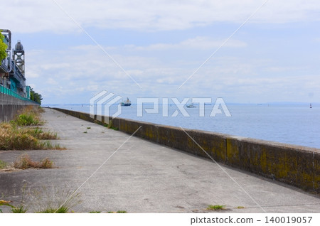 Edogawa River Floodway Estuary, Ichikawa City, Chiba Prefecture, May 2026 Edogawa River Floodway Estuary, Ichikawa City, Chiba Prefecture, May 2026 140019057