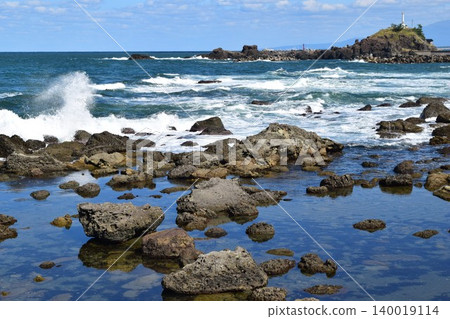 莊內海灘日本海的波濤洶湧 140019114