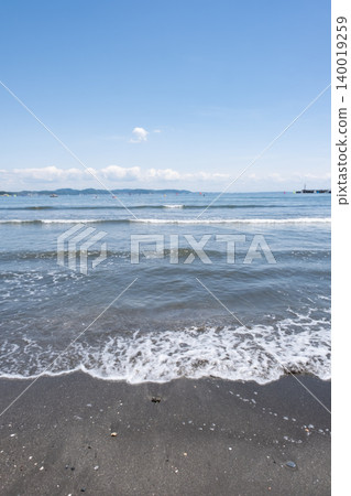 Katase Higashihama Beach, Enoshima in summer, Shonan, Kanagawa 140019259