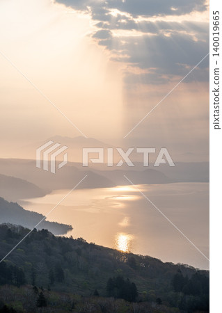 Sunrise scene at Bihoro Pass Observatory in early summer 140019665