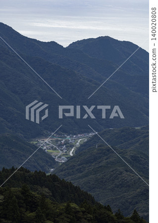 Ukusu, Nishiizu Town, as seen from Kazehaya Pass Ukusu, Nishiizu Town, as seen from Kazehaya Pass 140020808