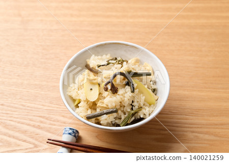 蕨菜竹筍飯(山菜飯) 蕨菜竹筍飯(山菜飯) 140021259