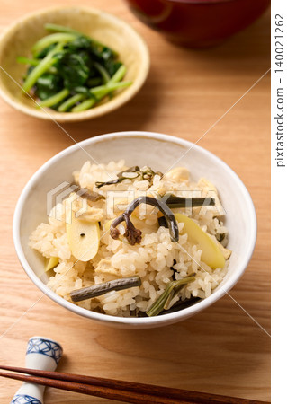 蕨菜竹筍飯(山菜飯) 蕨菜竹筍飯(山菜飯) 140021262