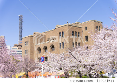 名古屋市昭與區鶴舞公園:櫻花與岡屋鋼鐵名古屋公會堂 名古屋市昭與區鶴舞公園:櫻花與岡屋鋼鐵名古屋公會堂 140021644