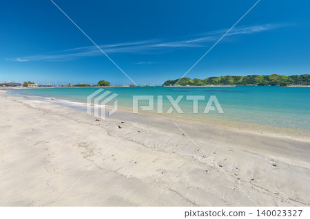 [Hashigui Beach] Kujinokawa, Kushimoto-cho, Higashimuro-gun, Wakayama Prefecture 140023327