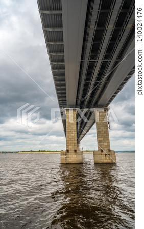 The large Zaimishchensky automobile bridge across the Volga River near Kazan, Russia 140024476
