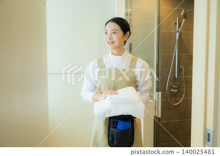 中年女清潔工 140025481