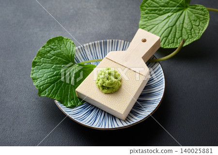 磨碎的生芥末 磨碎的生芥末 140025881