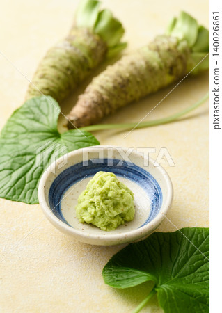 磨碎的山葵 磨碎的山葵 140026861