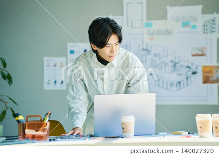 The daily life of a male designer The daily life of a male designer 140027320