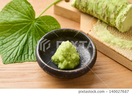 磨碎的山葵 磨碎的山葵 140027687
