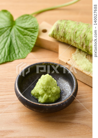 磨碎的山葵 磨碎的山葵 140027688