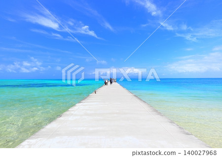 【沖繩縣】晴空下的竹富島西碼頭 【沖繩縣】晴空下的竹富島西碼頭 140027968