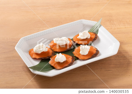 [Akita Prefecture] Smoked Carrots and Cream Cheese 140030535