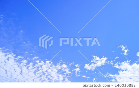 藍色的天空和雲圖像 藍色的天空和雲圖像 140030882