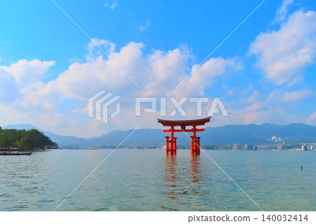 【廣島縣】日本安藝三大絕景之一的宮島大鳥居 【廣島縣】日本安藝三大絕景之一的宮島大鳥居 140032414