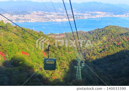 [Hiroshima Prefecture] Miyajima Ropeway, one of Japan's Three Most Scenic Views 140033390