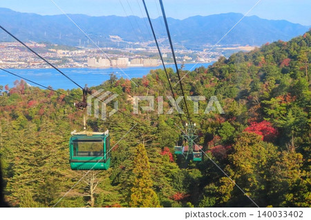[Hiroshima Prefecture] Miyajima Ropeway, one of Japan's Three Most Scenic Views 140033402