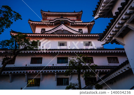 Dawn at Karatsu Castle [Karatsu City, Saga Prefecture] 140034236