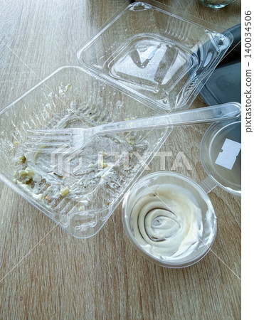 Fast food. Empty plastic plates from food on trays. Dirty dishes delicious food. Fast food. Empty plastic plates from food on trays. Dirty dishes delicious food. 140034506