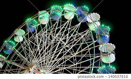 Ferris wheel 140037818
