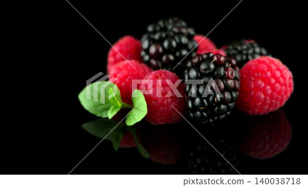 Blackberry and raspberry 140038718