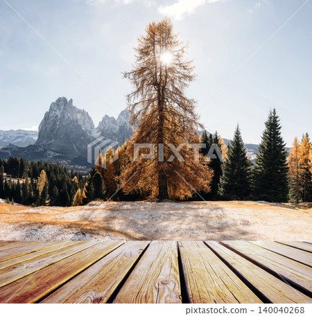 Great autumn view of the top Tofana di Rozes and Cinque Torri range in Dolomites, South Tyrol. Location Cortina d'Ampezzo, Italy, Europe. Beauty of mountains world. Great autumn view of the top Tofana di Rozes and Cinque Torri range in Dolomites, South Tyrol. Location Cortina d'Ampezzo, Italy, Europe. Beauty of mountains world. 140040268