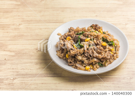 Grilled meat fried rice Grilled meat fried rice 140040300