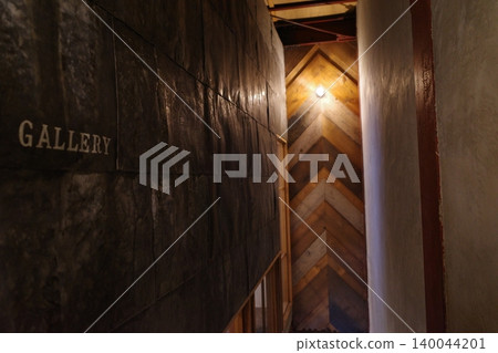 Old building door 140044201