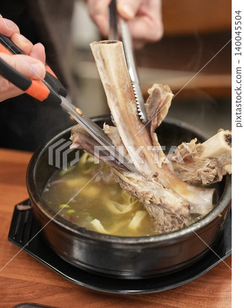 Traditional Korean Clear Beef Short Rib Soup Galbitang Traditional Korean Clear Beef Short Rib Soup Galbitang 140045504