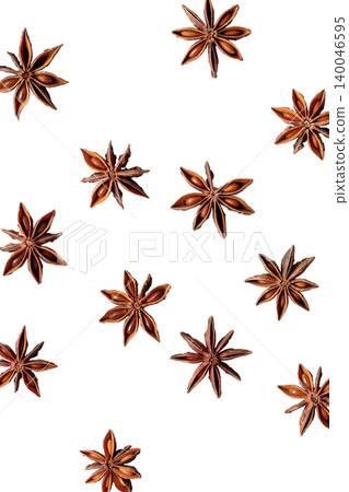 一張隨意放置在透明背景上的八角茴香剪影圖片。 一張隨意放置在透明背景上的八角茴香剪影圖片。 140046595