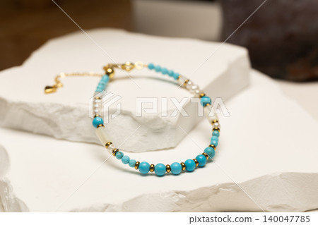 Handmade Turquoise and Pearl Beaded Bracelet Jewelry Accessory 140047785