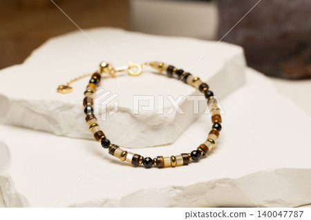 Handmade Tiger Eye, Pearl and Black Spinel Beaded Bracelet Jewelry Accessory 140047787