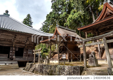 秀寺圓教寺內殿創始人殿與守護神神社的融合神道佛教景觀(兵庫縣姬路市) 秀寺圓教寺內殿創始人殿與守護神神社的融合神道佛教景觀(兵庫縣姬路市) 140049636