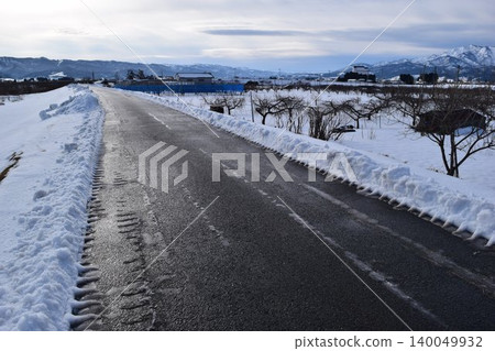 Roads cleared of snow in heavy snowfall areas Roads cleared of snow in heavy snowfall areas 140049932