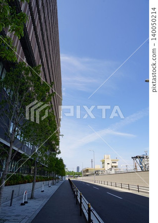 Walking past Osaka Metropolitan University Walking past Osaka Metropolitan University 140050214
