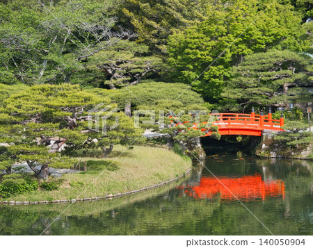 Plum Blossom Bridge in Ritsurin Garden Plum Blossom Bridge in Ritsurin Garden 140050904