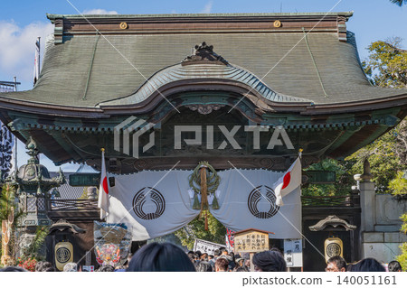 這是愛知縣豐川市豐川稻荷神社在新年假期期間的景象。 這是愛知縣豐川市豐川稻荷神社在新年假期期間的景象。 140051161